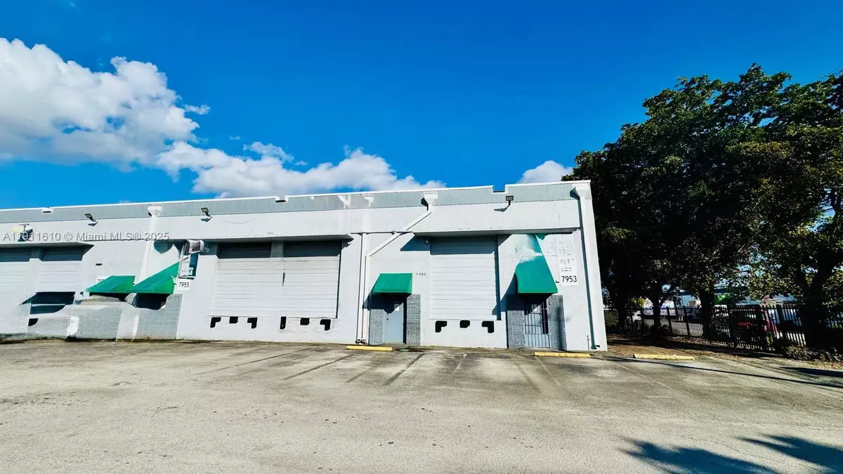 Medley, FL 33166,7955 NW 64th St