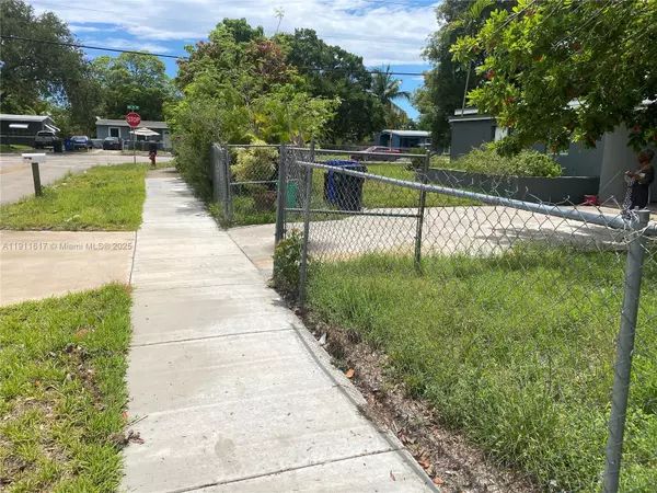 Fort Lauderdale, FL 33311,1500 NW 11th Ct