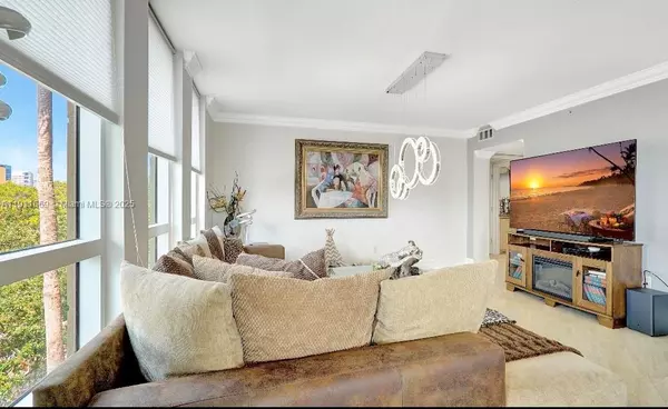 Fort Lauderdale, FL 33312,610 W Las Olas Blvd #313N