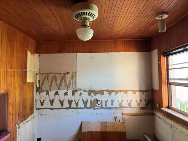 Naples, FL 34105,200 Turtle Lake CT #205