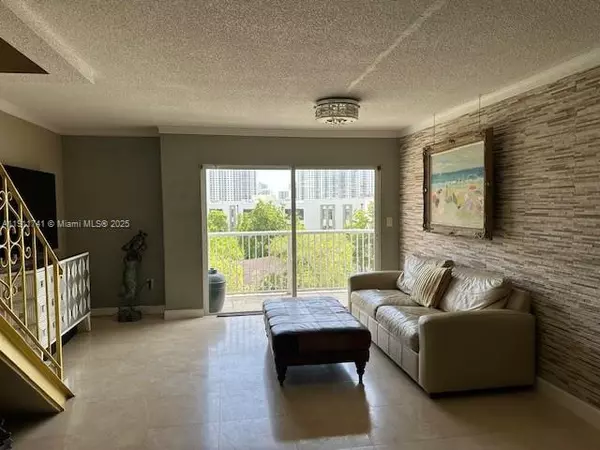 Sunny Isles Beach, FL 33160,17800 Atlantic Blvd #PH6