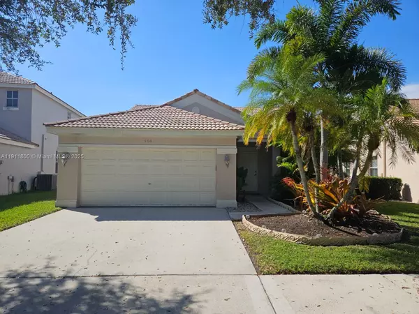 900 Savannah Falls Dr #900, Weston, FL 33327