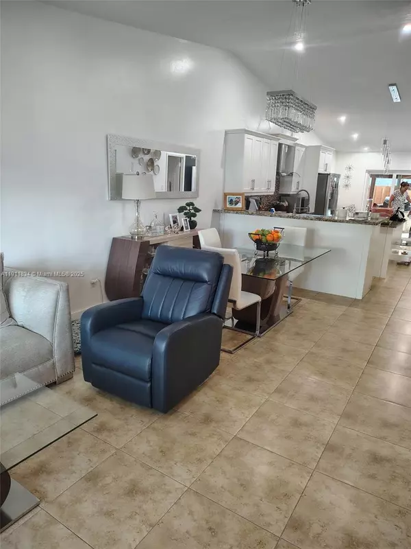 Hialeah Gardens, FL 33018,10358 NW 128th Ter #10358