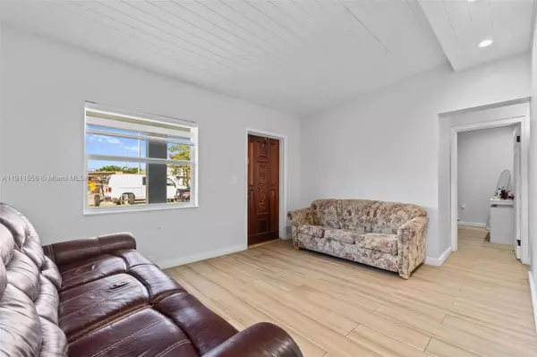 Hialeah, FL 33013,580 E 44th St