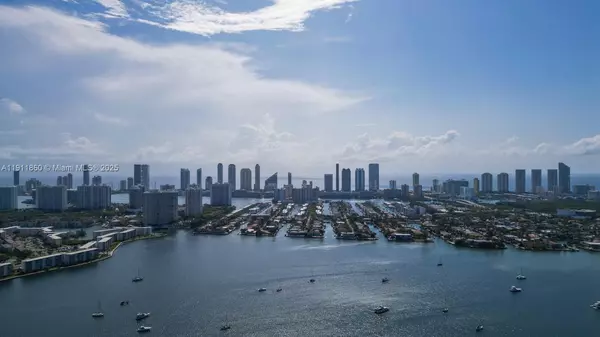 North Miami Beach, FL 33160,17111 SE Biscayne Blvd #909