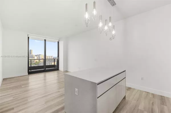 Hallandale Beach, FL 33009,101 Diplomat Pkwy #1206