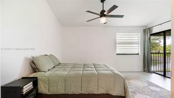 Deerfield Beach, FL 33442,406 Republic Ct #406