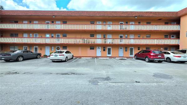 18900 NE 3rd Ct #520, Miami, FL 33179