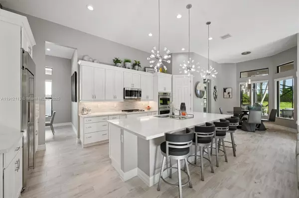 12065 N Kalmar Cir, Parkland, FL 33076