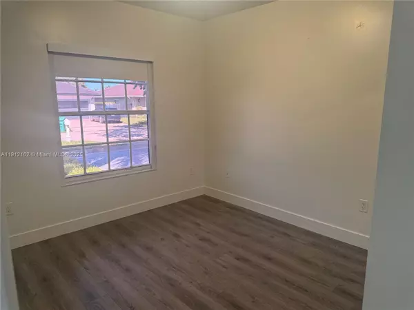 Miami, FL 33196,Address not disclosed