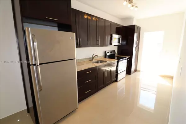 Miami Beach, FL 33141,540 74th St #14