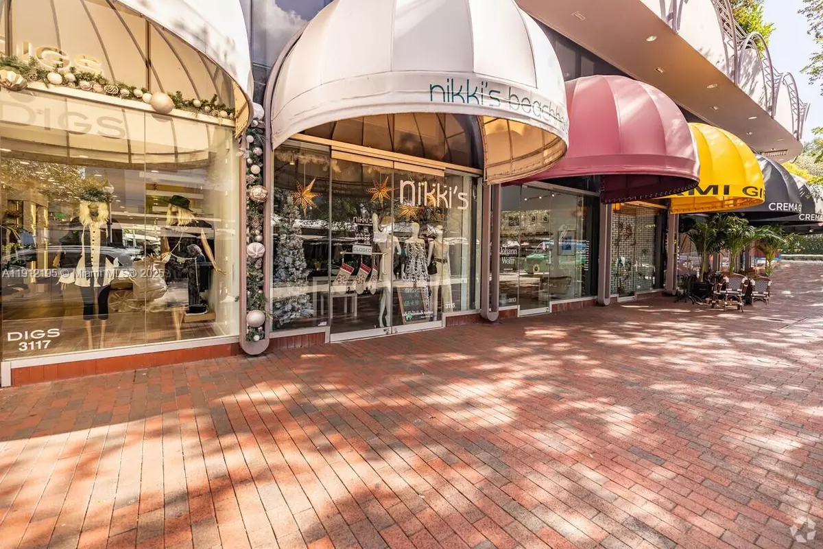 Miami, FL 33133,3111 Commodore Plz