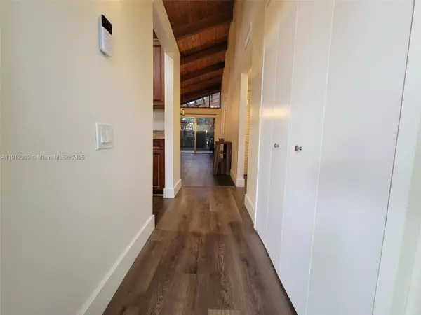 Miami, FL 33176,11375 SW 112th Cir Ln S