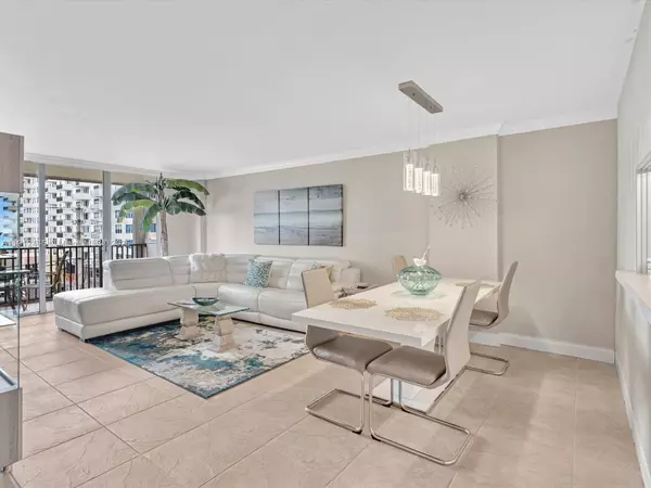 Hillsboro Beach, FL 33062,1150 Hillsboro Mile #408