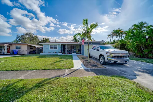 7440 Fillmore St, Hollywood, FL 33024