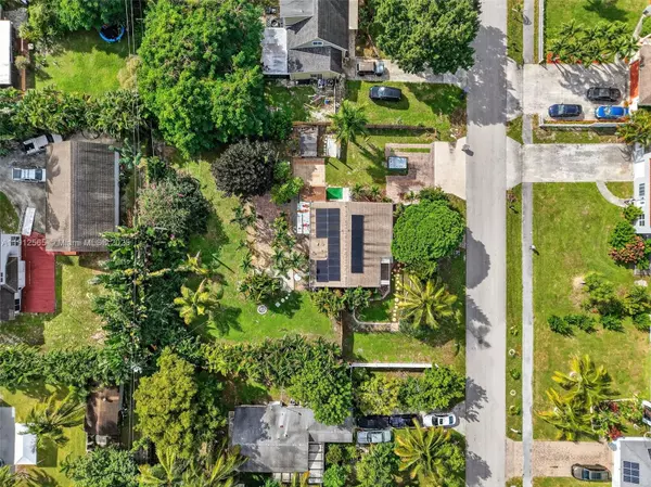 Delray Beach, FL 33484,5172 Pine Tree Dr