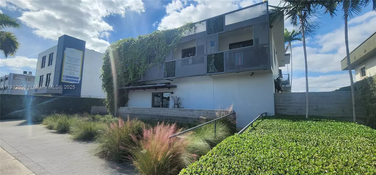 Miami, FL 33145,1960 SW 27th Ave #3