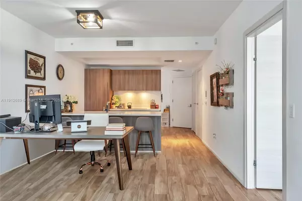 Miami, FL 33130,801 S Miami Ave #1708