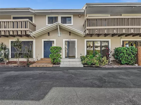 North Miami Beach, FL 33160,3776 NE 166th St #108