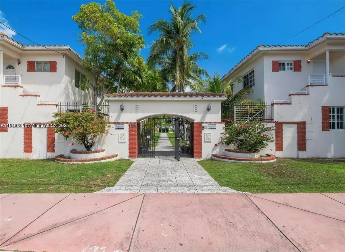 Miami Beach, FL 33141,1197 Marseille Dr #12