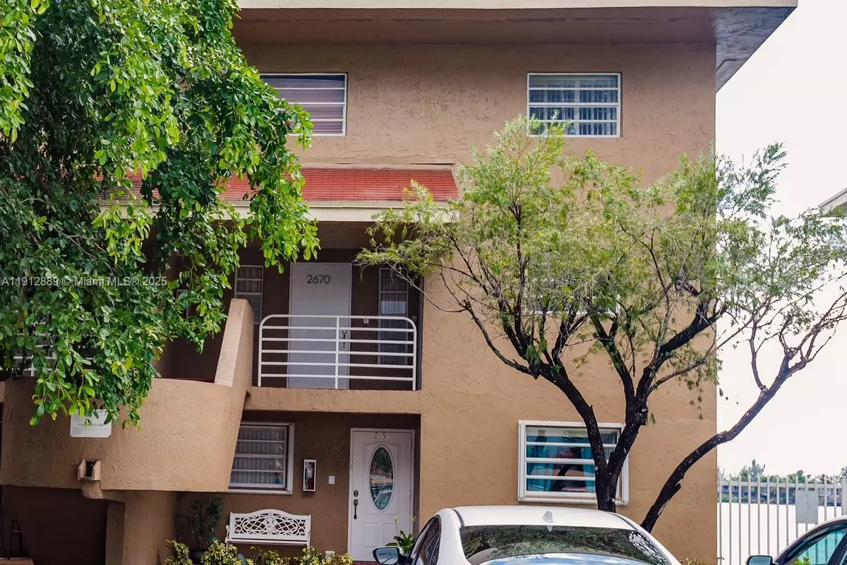 Hialeah, FL 33016,2670 W 60th St #90
