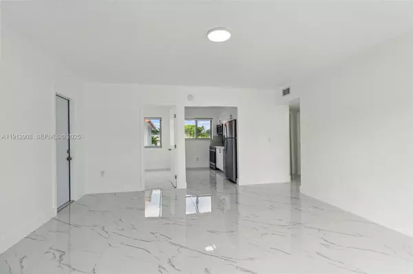 Miami Beach, FL 33141,740 82nd St #3