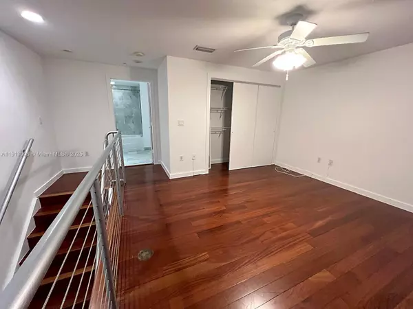 Miami, FL 33131,1060 Brickell Ave #1007