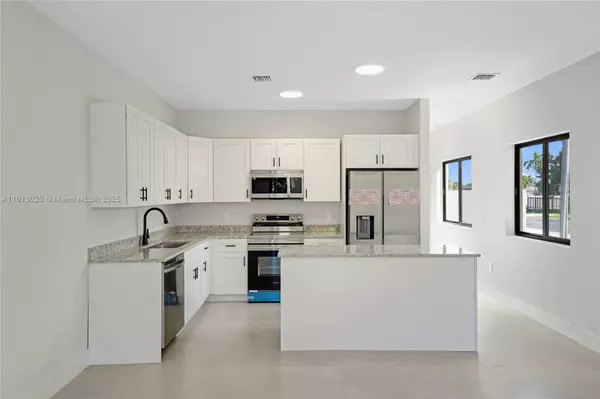 Hialeah, FL 33013,4303 E 8th Ct #C