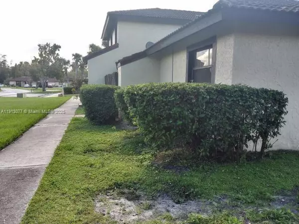 Kissimmee, FL 34758,428 Hunter Circle #428