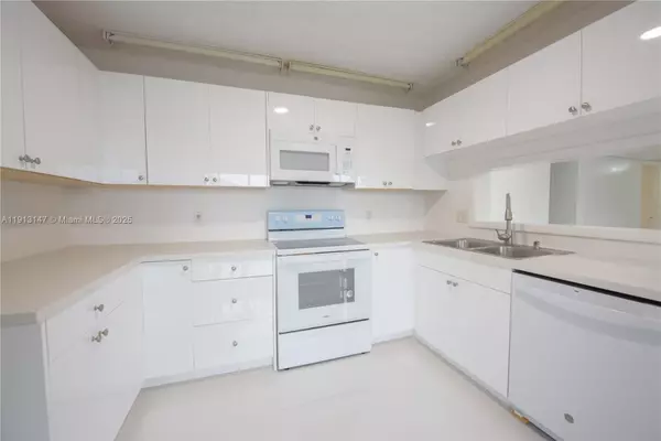 Homestead, FL 33034,820 N Franklin Ave #820A