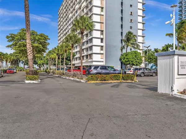 North Bay Village, FL 33141,1865 79th St Csw #PH-H