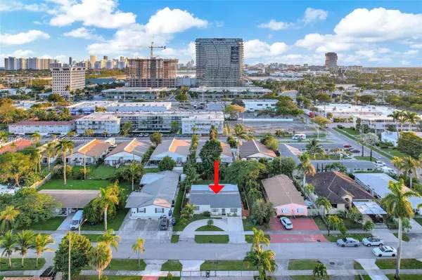 Hallandale Beach, FL 33009,1012 NE 2nd Street