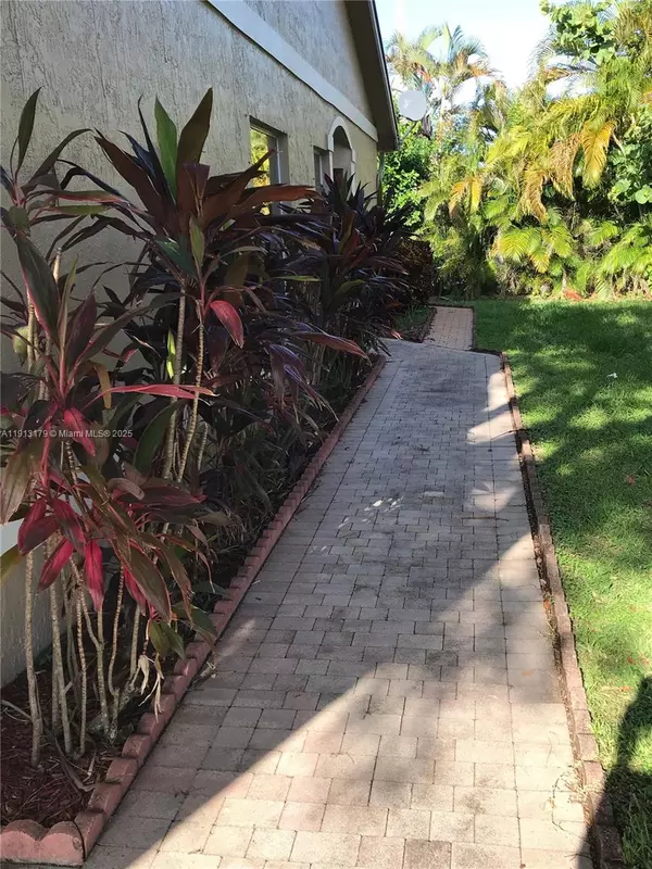 Sunrise, FL 33351,5500 NW 90th Ter