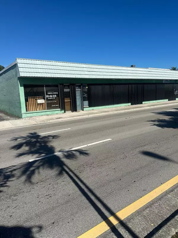 North Miami, FL 33168,1051 NW 119th St