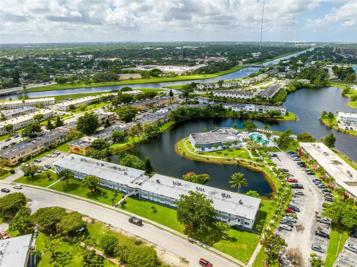 Miami Gardens, FL 33179,20310 NE 2nd Ave #24