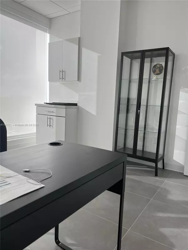 Doral, FL 33172,1695 NW 110th Avenue #310