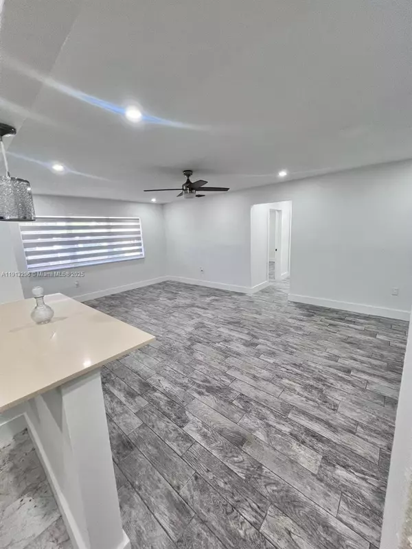 Pembroke Pines, FL 33024,7950 NW 10th St