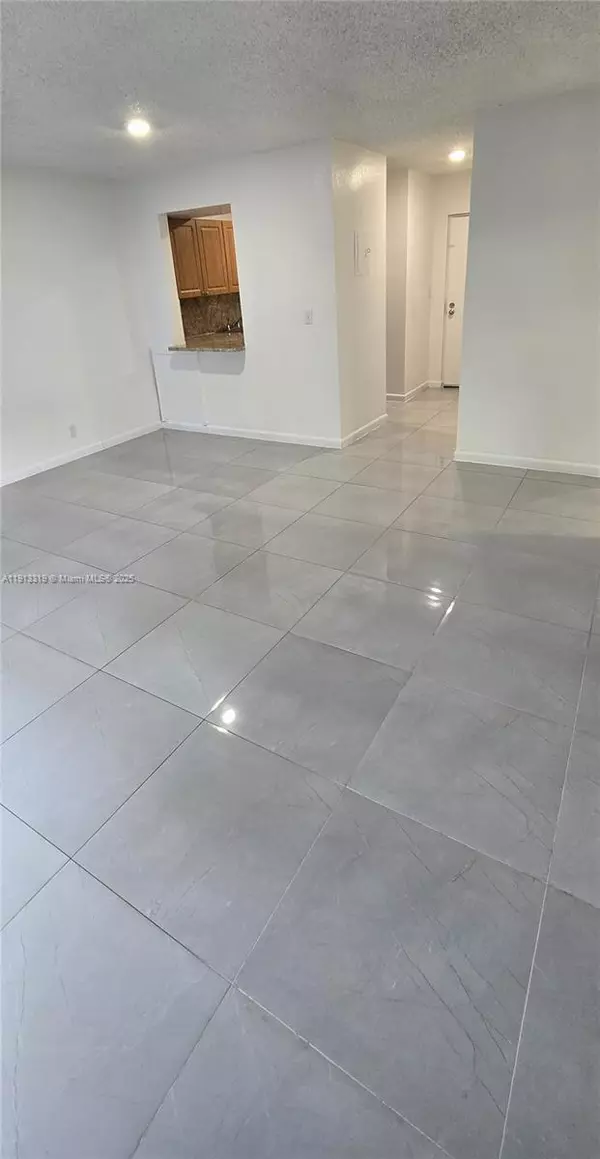 Cutler Bay, FL 33157,11110 SW 196th St #101