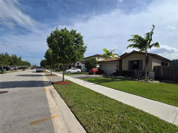 Homestead, FL 33033,2490 SE 1st St