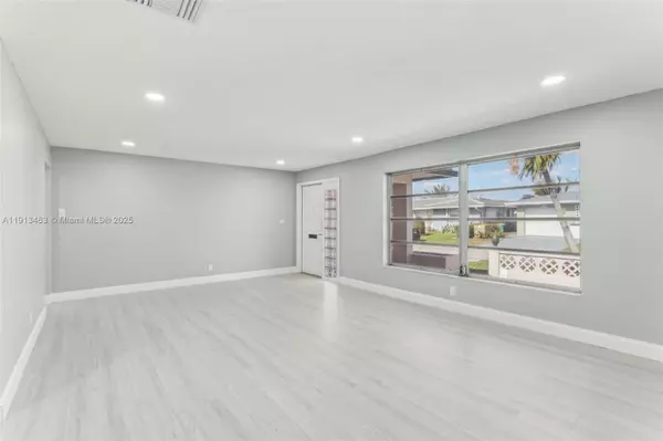 Tamarac, FL 33321,6800 NW 58th Ct