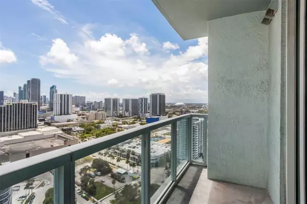 Miami, FL 33132,1900 N Bayshore Dr #2919