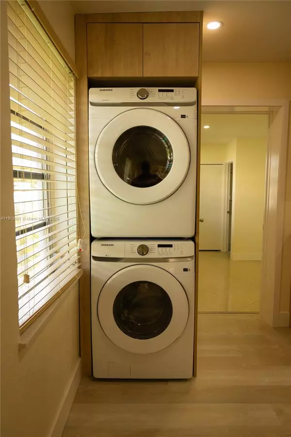 Hialeah, FL 33010,467 SE 3rd St #1