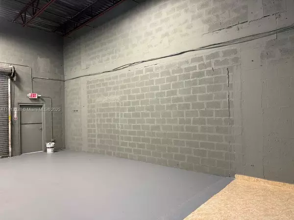 Miami, FL 33126,7400 NW 7th St