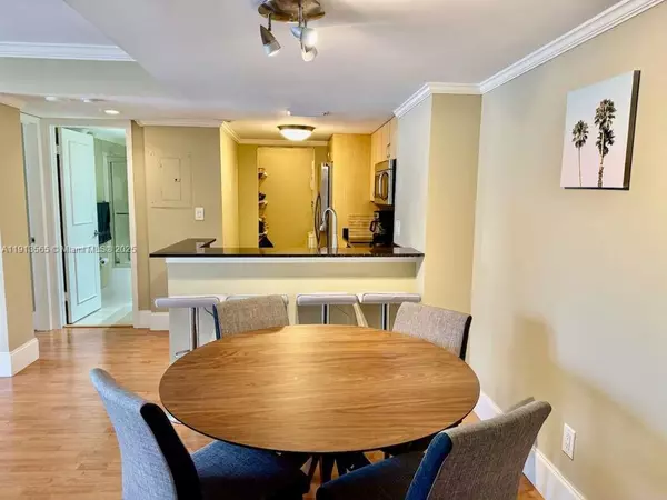 Miami, FL 33131,770 Claughton Island Dr #1613