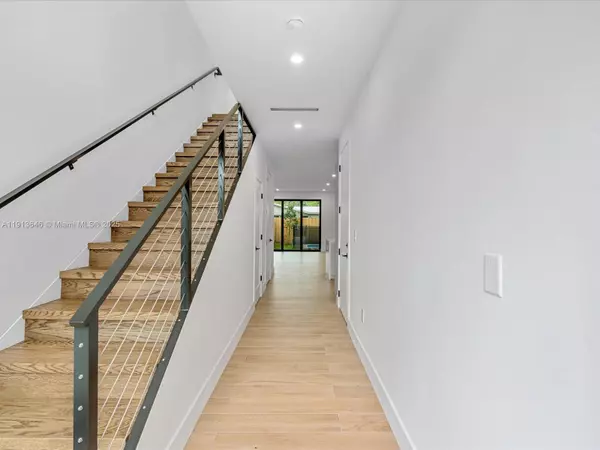 Miami, FL 33133,3616 Thomas Ave