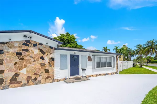 600 SW 10th St, Hallandale Beach, FL 33009