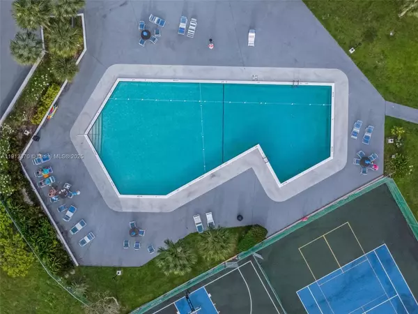 Lauderhill, FL 33319,3801 Environ Blvd #116