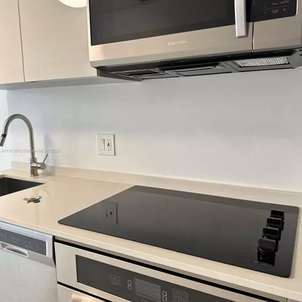 Miami, FL 33131,1300 Brickell Bay Dr #2400