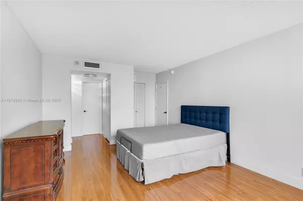 Hallandale Beach, FL 33009,600 Three Islands Blvd #310