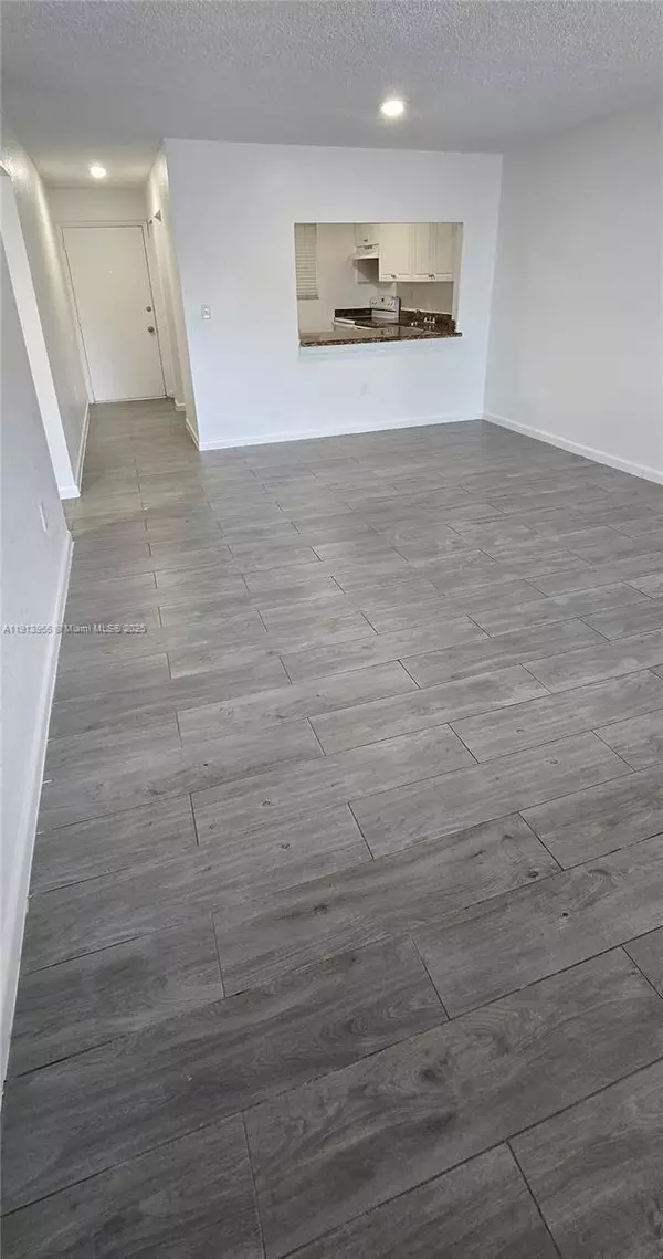 Cutler Bay, FL 33157,10820 SW 200th DR #112